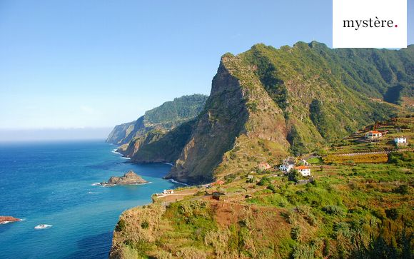 Vue panoramique sur paysage enchanteur...