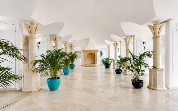 Phi Hotel Sighientu 4*
