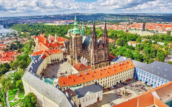 Visita privata con ingresso incluso al Castello di Praga (1 ora)