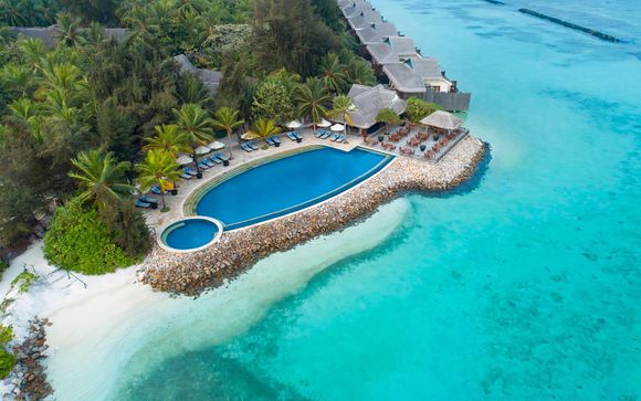 Taj Coral Reef Resort & Spa 5*