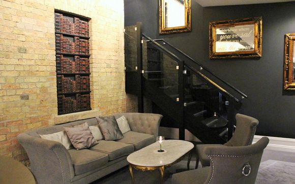 Poets House Hotel and Restaurant