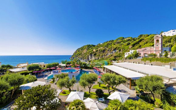 Relax in hotel 4* nella splendida baia di San Francesco