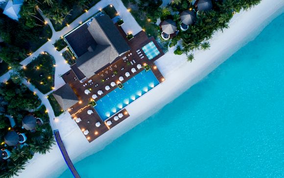 Mercure Maldives Kooddoo Resort 4*