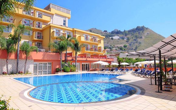 Diamond Naxos Taormina 5*