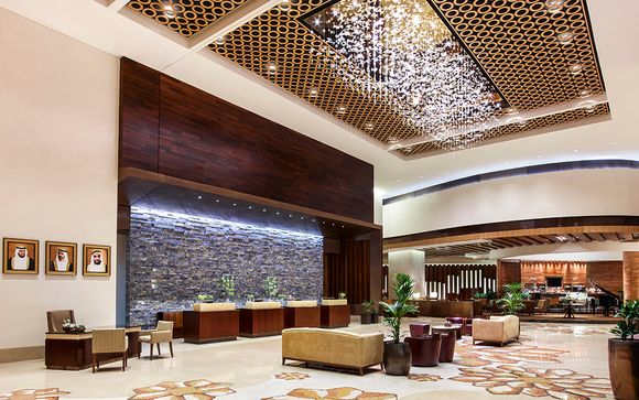 Swissotel Al Ghurair 5*