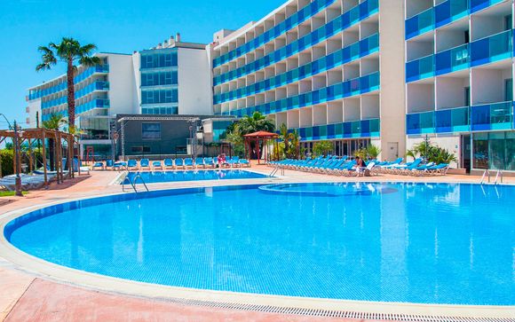 4* per famiglie affacciato sul mare con pensione completa