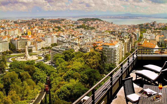 Esclusivo e moderno 5* con vista sulla città