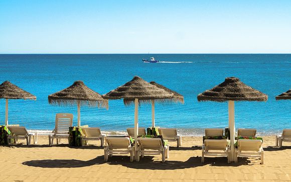 Moderno 4* vista mare in mezza pensione