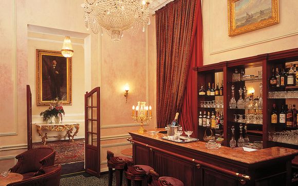 L'Hotel Manos Sthepanie 4*