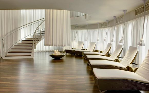 Steigenberger Hotel Herrenhof 5*