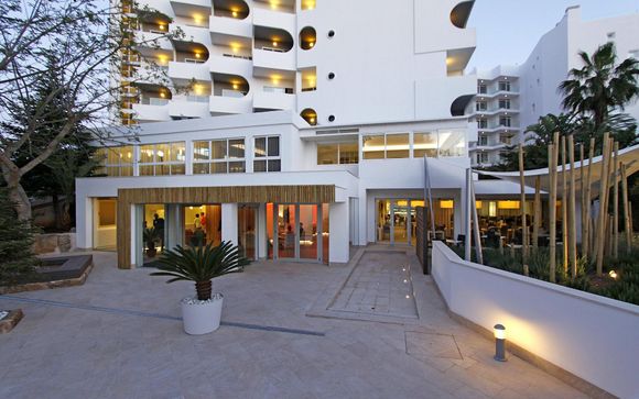 Hotel Pamplona 4*