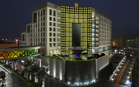 Grand Millennium Muscat 5*