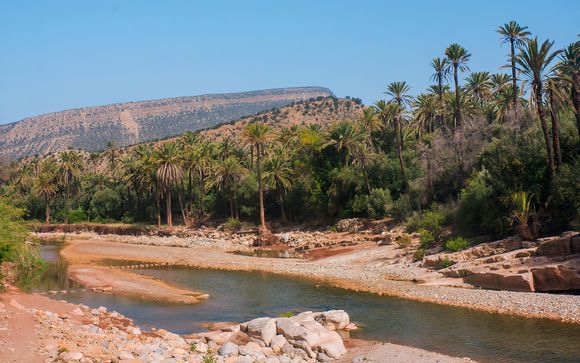 Berber trails and lunch with locals (for stays of 7 nighs or more)