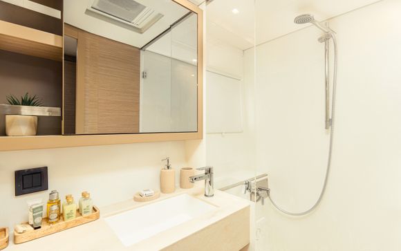 Welcome aboard the Lagoon 46 Catamaran
