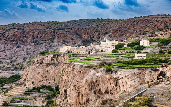 Visit to Nizwa & Jebel Akhdar for stays of 7 nights or more (offer 2 only)