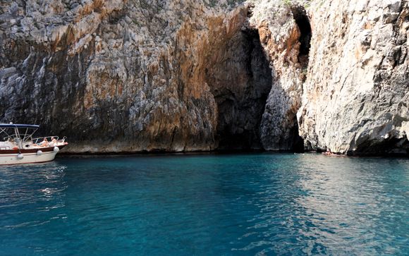 Included excursions (Offer 2 only)
