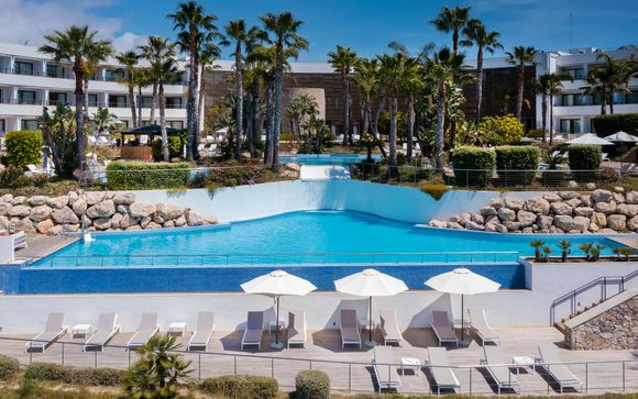 Dolce by Wyndham Sitges Barcelona 5*