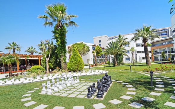 Palm Wings Kusadasi Beach Resort & Spa 5*
