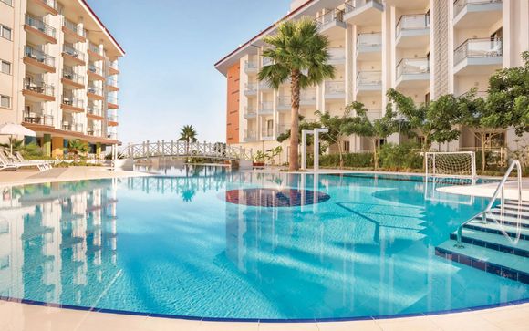 Ramada Hotel & Suites by Wyndham Kusadasi 4*