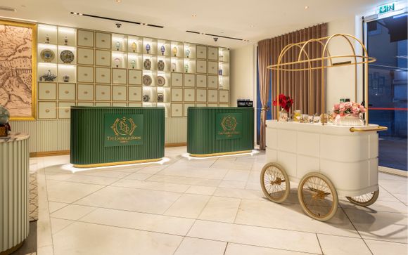 The Emerald House Lisbon 4* - Curio Collection by Hilton