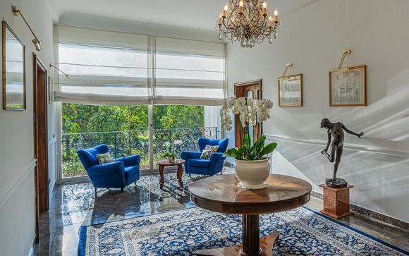 Majestic Palace Hotel