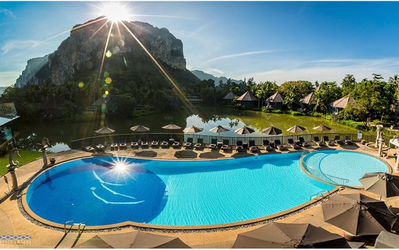 Optional Peace Laguna Resort & Spa Stopover