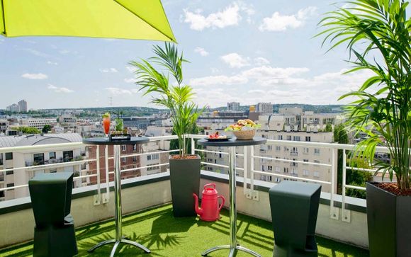 Charming Hotel in Boulogne-Billancourt District