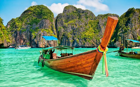 Cachet Resort Dewa Phuket, Holiday Inn Phi Phi & The Sands Khao Lak 4/5*