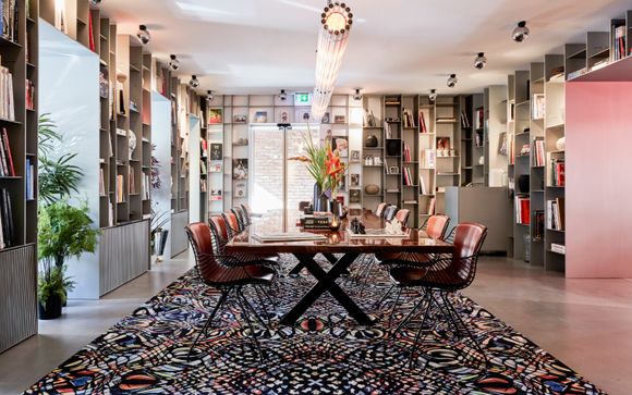 Sir Savigny Hotel 4*