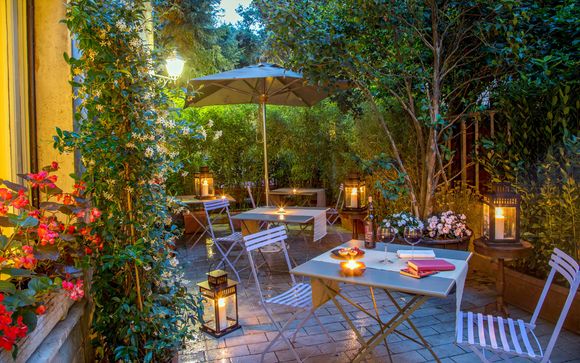Relaxing Garden Cocooned Within the Eternal City