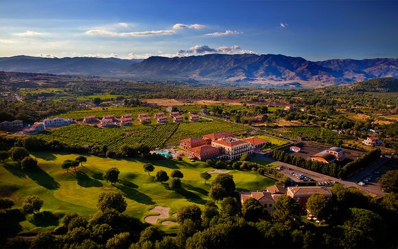 Sophisticated Resort with Stunning Rural Scenery