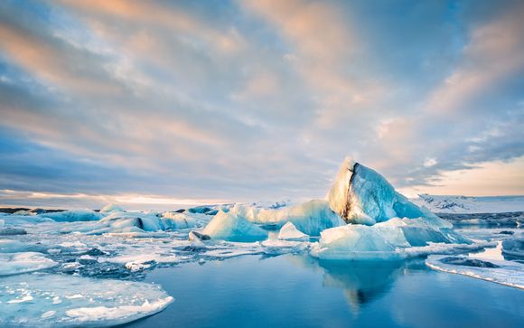 Incredible Icelandic Escape with Excursions