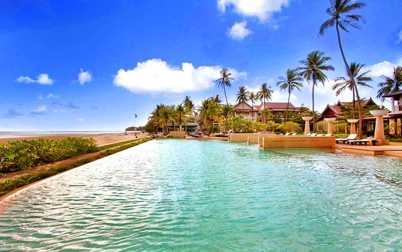 Apsara Beachfront Resort & Spa 4*