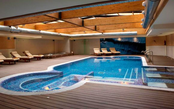 Hotel Golden Tulip Barcelona 4*