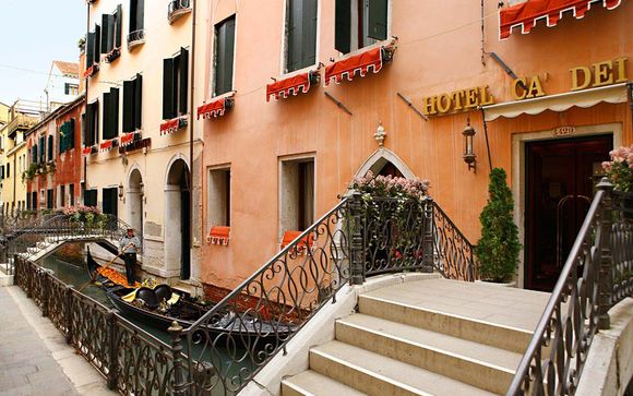 Mystery Hotel 4*