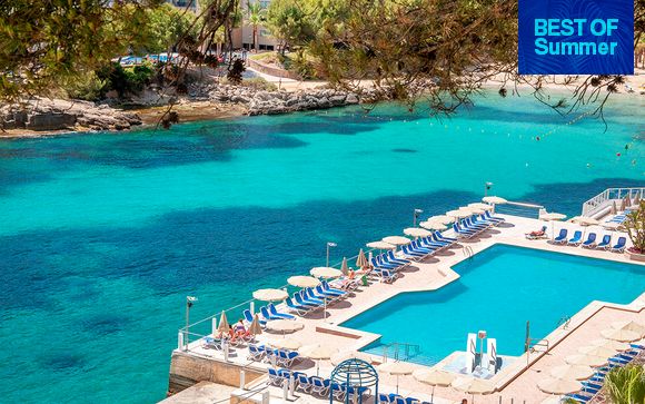 All Inclusive Oasis in Stylish Adults-Only Resort
