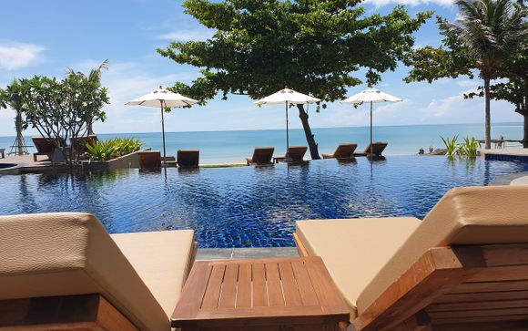 Khanom Beach Resort & Spa 4*