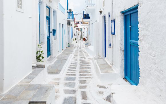 8-Night Mykonos & Santorini Itinerary