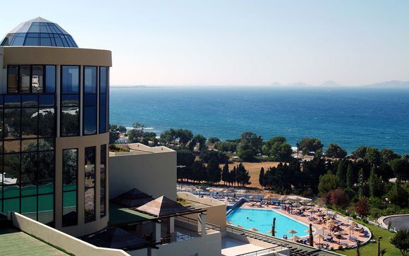 Serene Opulence and Spectacular Coastal Views