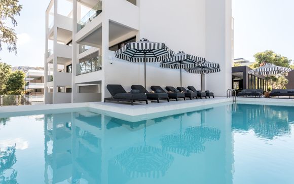 Azur Hotel 4*