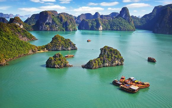 Authentic and Immersive Tour with Optional Mai Chau Extension