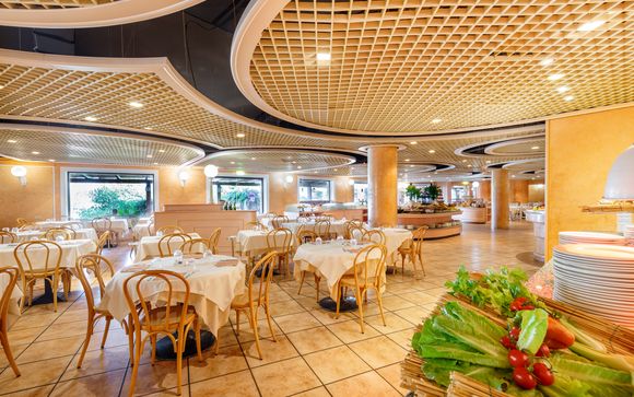 Sant'Elmo Beach Hotel 4*