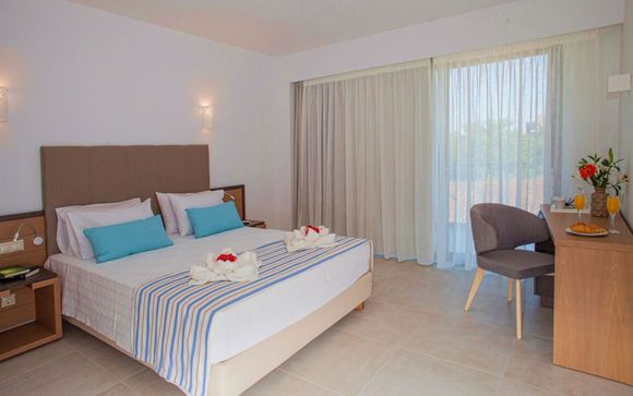 Minos Aparthotel 4*