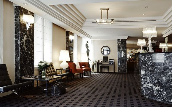 Hotel Plaza Tour Eiffel 4*
