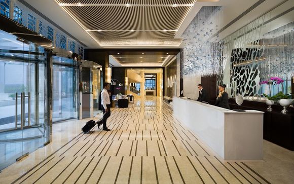 Beach Rotana Residences 5*