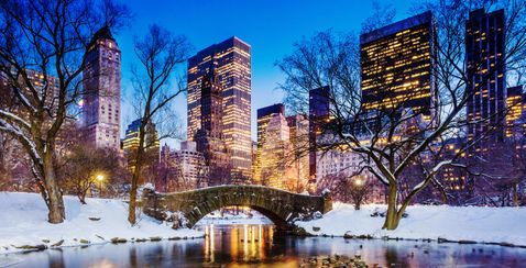 neve sullo skyline di new york